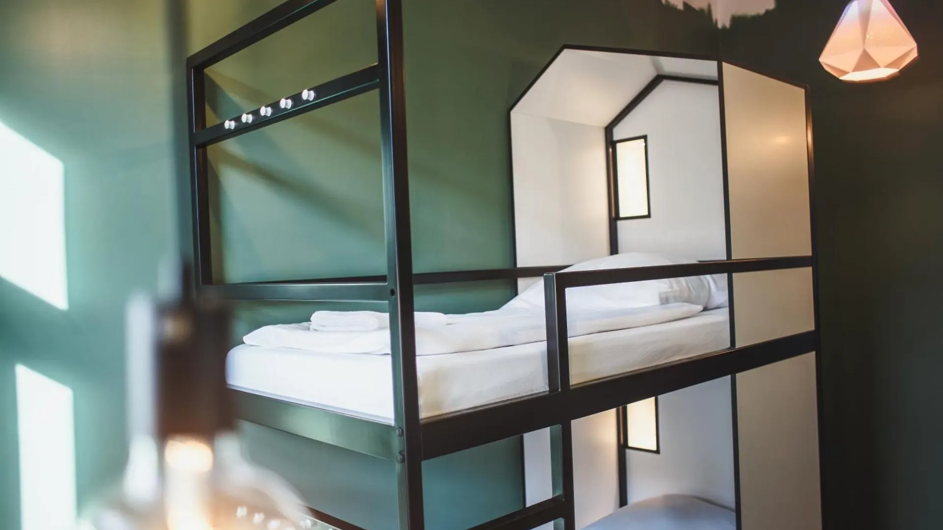 The Circus Hostel Berlín 0*,  Alemania